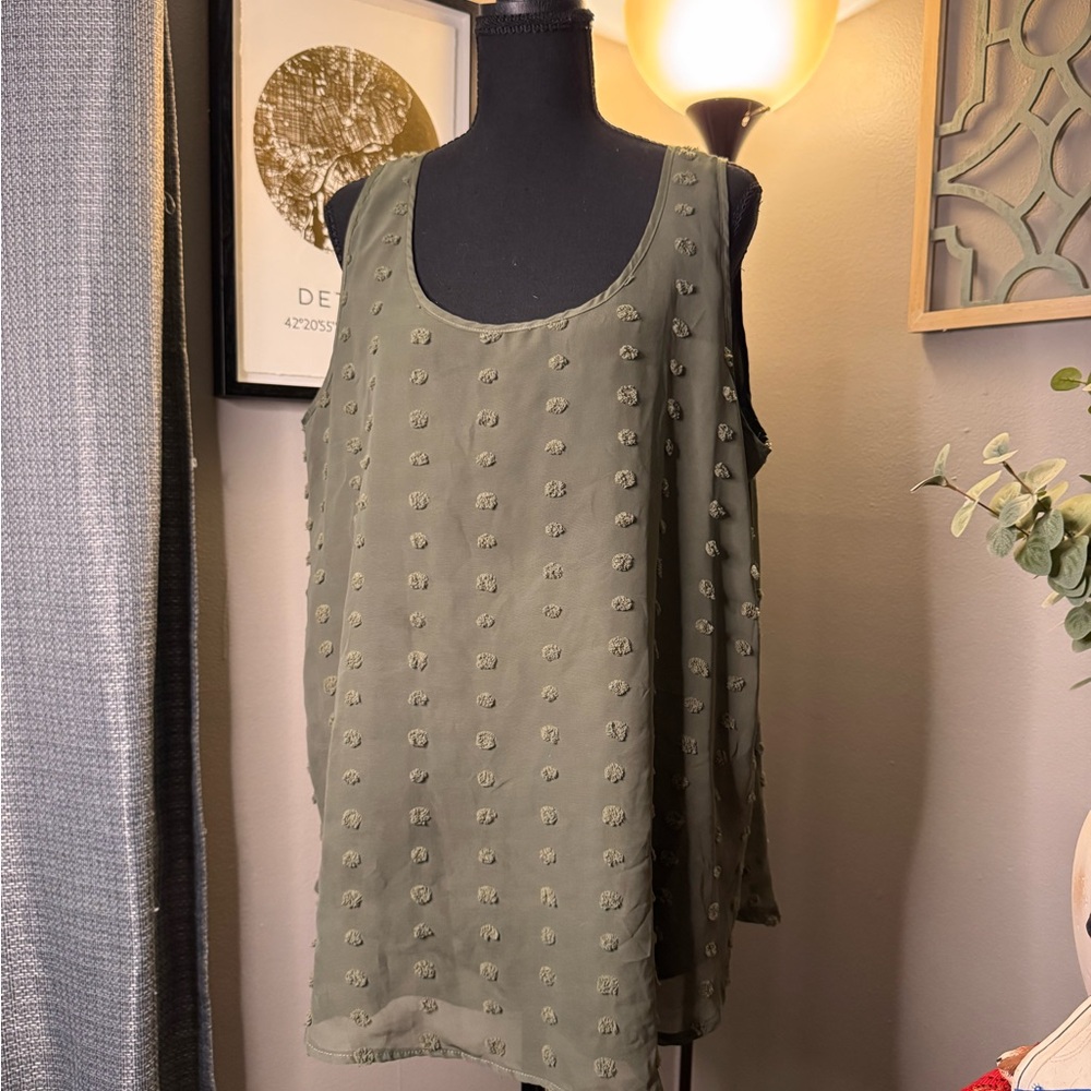 Zenana Outfitters Olive Sleeveless Blouse